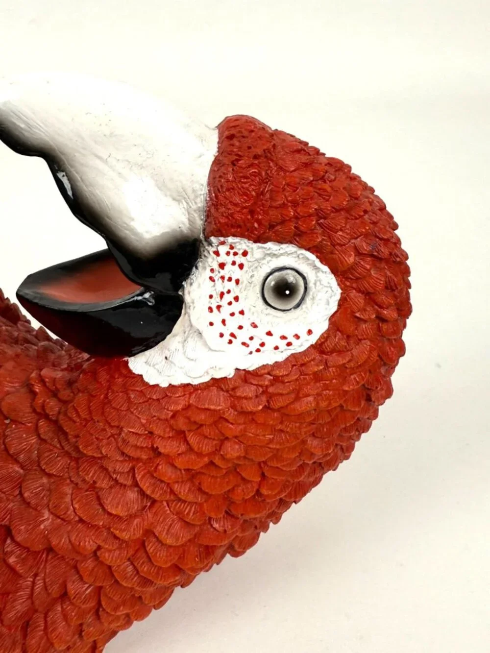 Rio Rainforest Jungle Red Scarlet Macaw Parrot Wine Bottle Holder Caddy Figurine